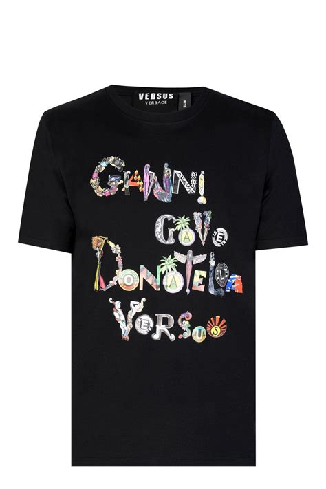 versus versace gianni short sleeve t shirt|VERSACE Versus Gianni Print T.